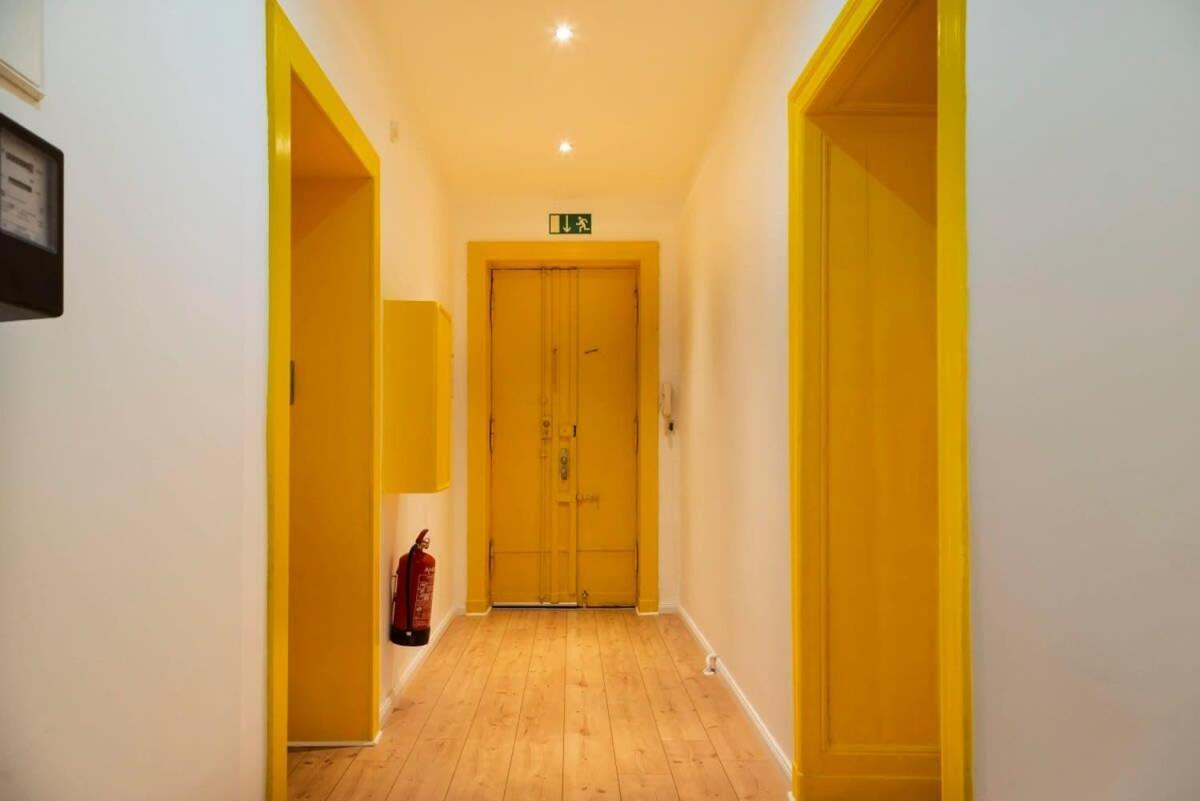 Lovely Apartment In The Near Of Kudamm Berlim Exterior foto